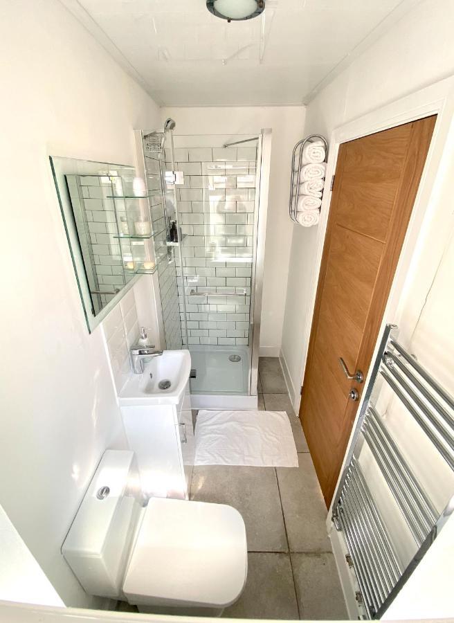 Апартаменти 2 Bed Town Centre Nr Theatre Free Park Wi-Fi & Garden Ейлзбері Екстер'єр фото